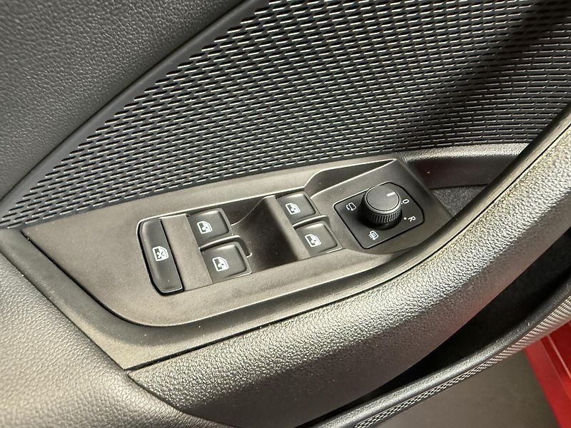Škoda Octavia 1.5 TSI 110kW Style Combi - fotka 10 z 15