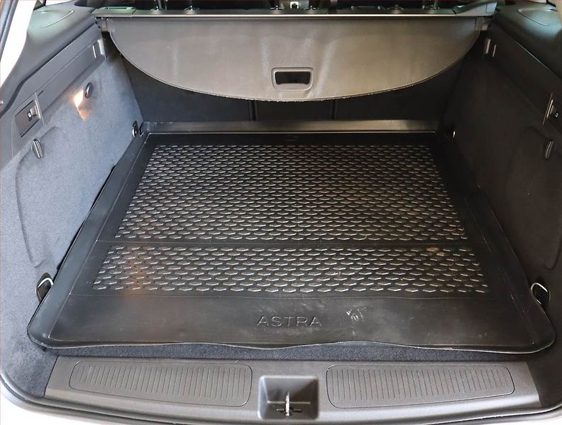 Opel Astra (2017) 1.6 CDTI, Serv.kniha, Tempomat - fotka 14 z 20