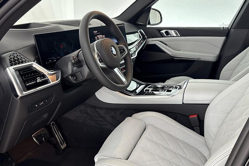 BMW X5 xDrive40d - fotka 5 z 21
