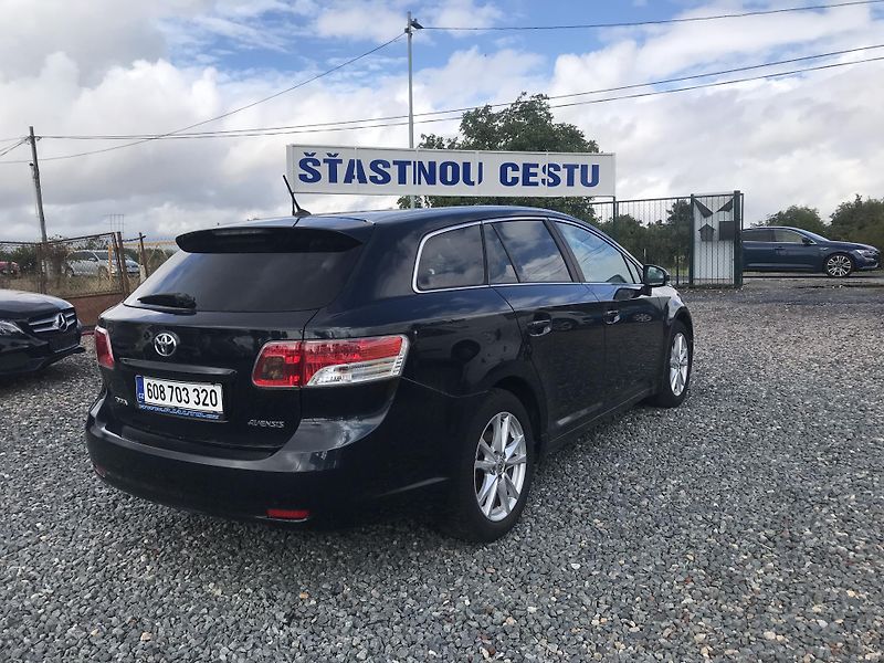 Toyota Avensis 1.8 í 108 KW,KOMBI,KLIMA... - fotka 5 z 18