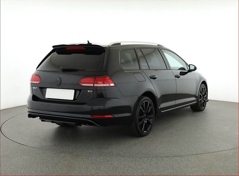 Volkswagen Golf (2017) 1.6 TDI, Serv.kniha, Navi - fotka 5 z 18