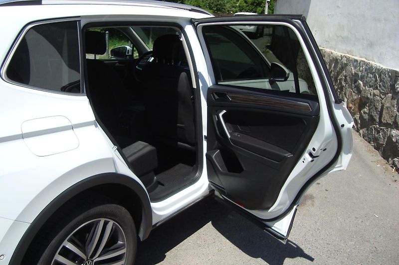 Volkswagen Tiguan Allspace (2023) 2.0TDi, AUT - fotka 26 z 73