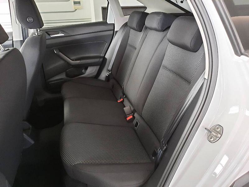 Volkswagen Taigo (2023) 1.0 TSI (70kW/95k) - fotka 9 z 22