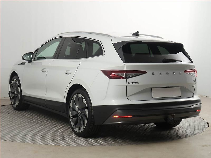 Škoda Enyaq (2021) Lounge iV 80 (82 kWh), SoH 90% - fotka 4 z 22