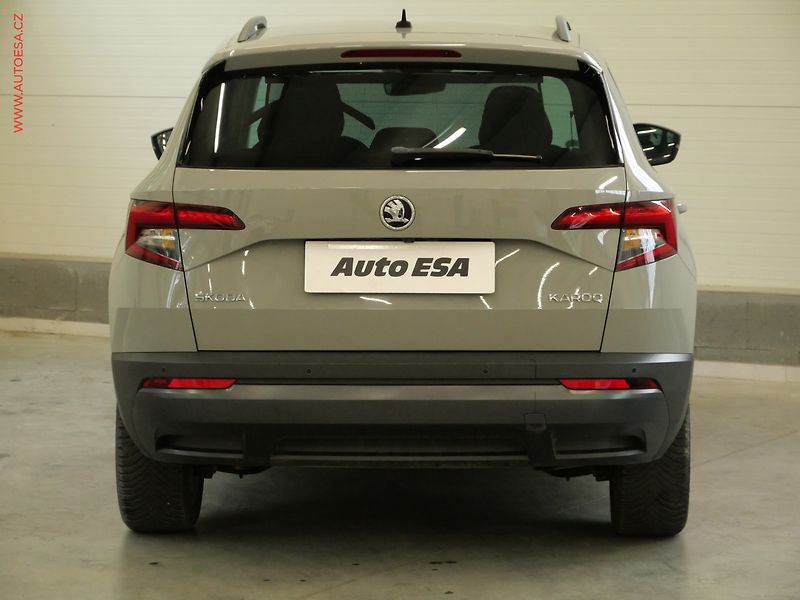 Škoda Karoq (2019) 1.5 TSi, Style, DSG, LED - fotka 5 z 24