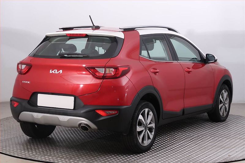 Kia Stonic (2023) Exclusive 1.0 T-GDI, EXCLUSIVE - fotka 5 z 20