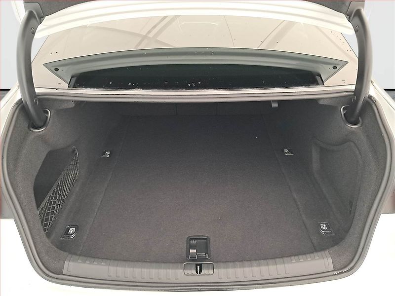 Audi A6 (2020) S line 50 TDI - fotka 14 z 22