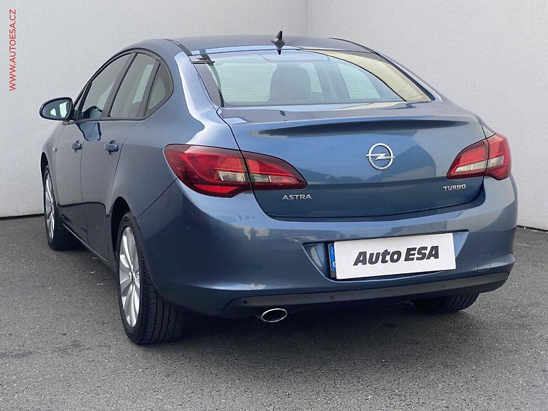 Opel Astra (2016) 1.4T, ČR, AC, STK6/28 - fotka 6 z 19