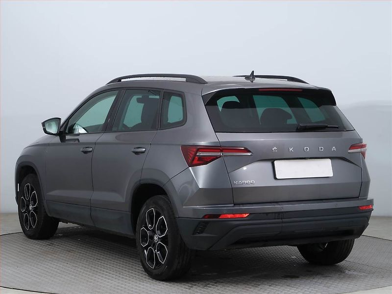 Škoda Karoq (2022) Style 1.5 TSI - fotka 4 z 15