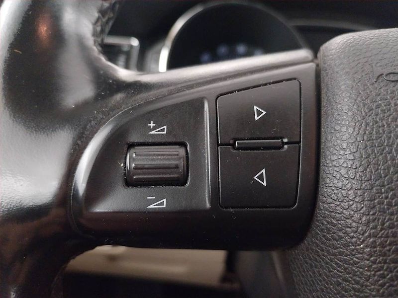 Škoda Superb (2011) Elegance 2.0 TDI, 4X4 - fotka 17 z 21
