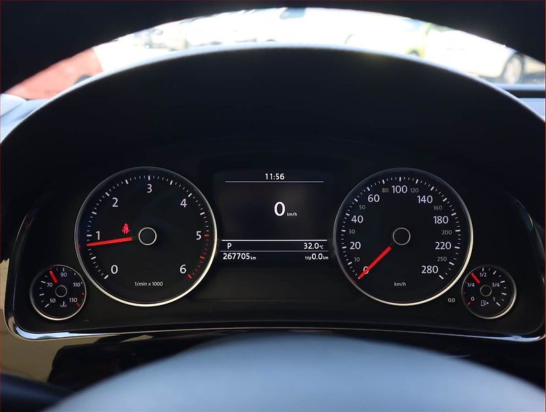 Volkswagen Touareg (2016) 3.0 TDI, 4X4, Automat - fotka 11 z 23