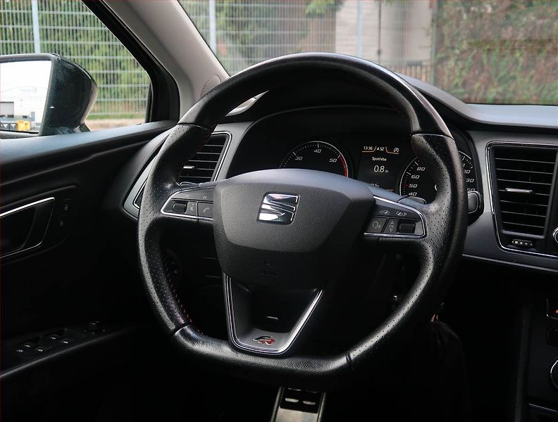Seat Leon (2015) 2.0 TDI FR, Automat, Navi - fotka 18 z 19
