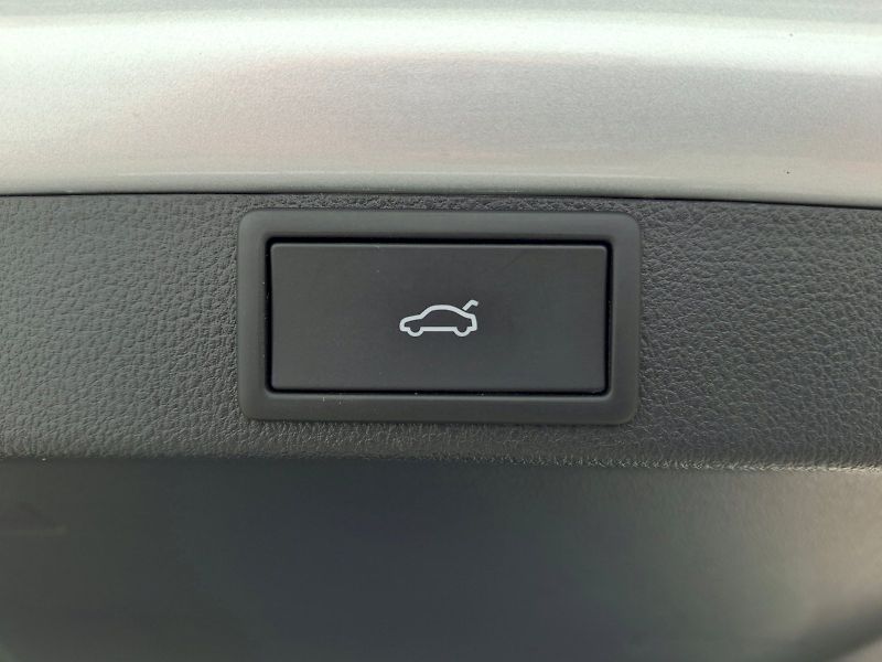 Škoda Octavia (2025) Combi Top Selection 1,5TSi 110 - fotka 9 z 33