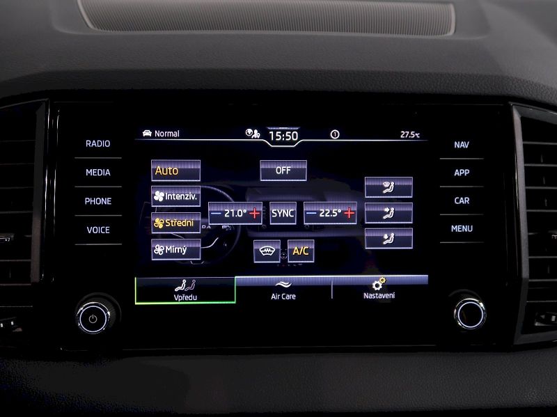 Škoda Karoq (2026) SPORTLINE 2.0TDI 110KW 4x4 DSG - fotka 30 z 45