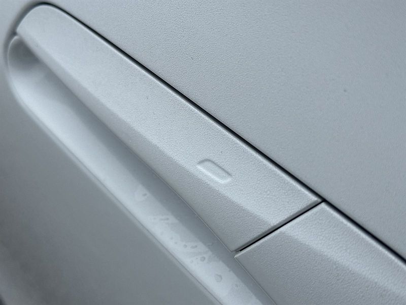 Volkswagen ID.7 Tourer (2024) 210 kW Pro - fotka 29 z 36