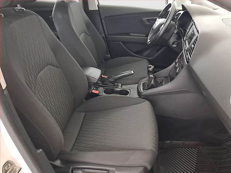 Seat Leon (2015) Style 1.2 TSI, Serv.kniha - fotka 9 z 19
