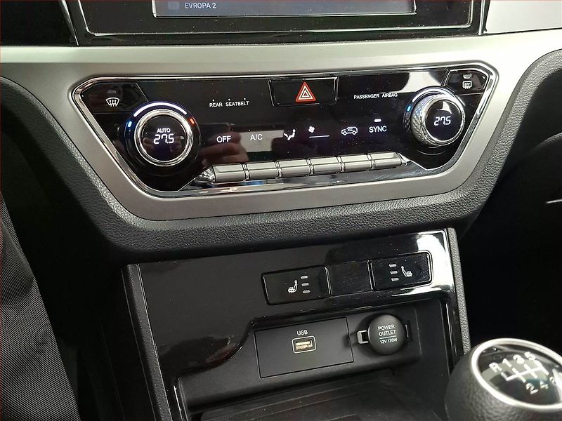 SsangYong Korando (2021) Crystal 1.5 T-GDI, Serv.kniha - fotka 14 z 21