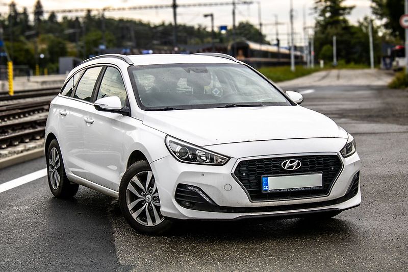 Hyundai i30 - fotka 3 z 33