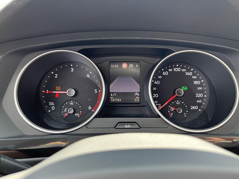 Volkswagen Tiguan 2,0TDI 147kW 4MOTION DSG Busin - fotka 13 z 24