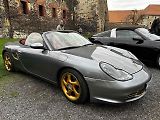 Sraz vozů Porsche ve Švihově na hradě.