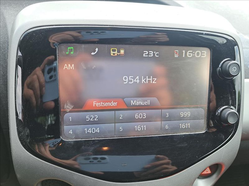 Peugeot 108 1,0 i - fotka 15 z 28