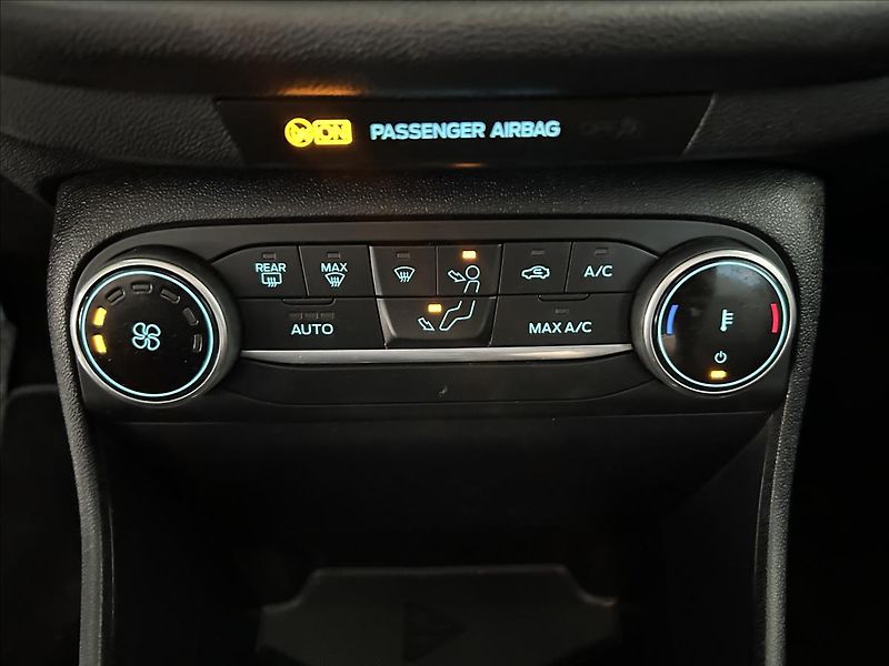 Ford Fiesta 1,0   EcoBoost,TITANIUM - fotka 18 z 22