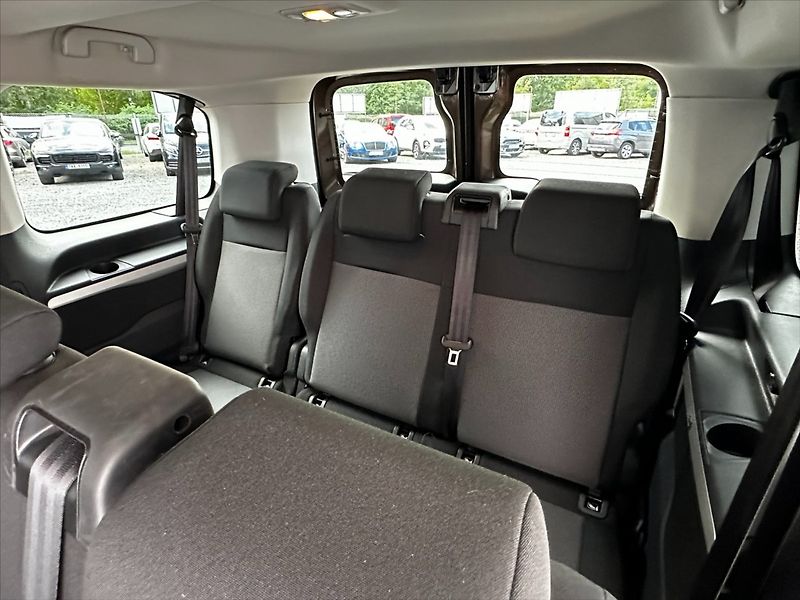 Toyota ProAce 2,0 D-4D 130kW-8AT-L1-CZ-DPH! - fotka 12 z 42