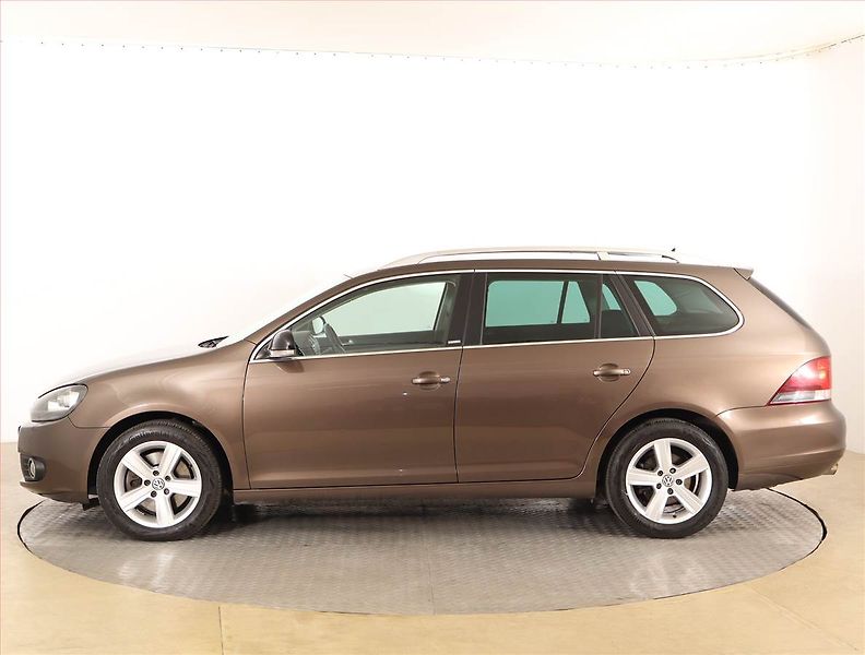 Volkswagen Golf (2011) 2.0 TDI, Serv.kniha, Tempomat - fotka 3 z 17