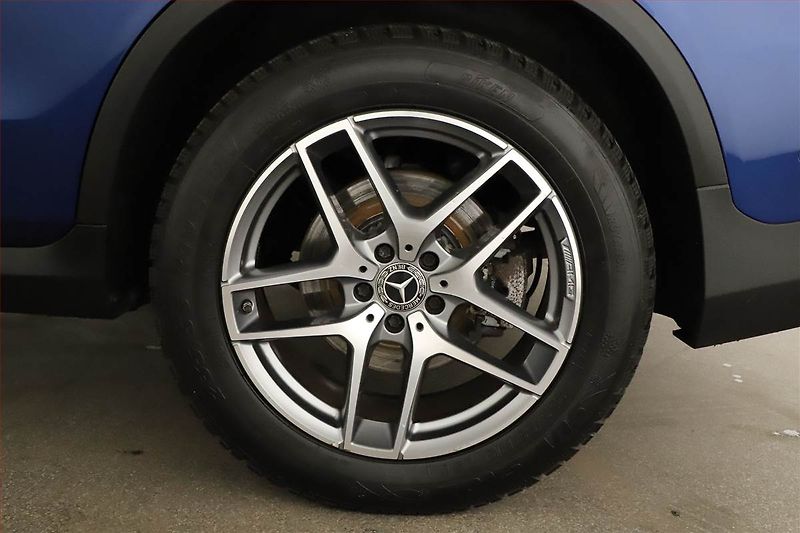 Mercedes-Benz GLC (2018) AMG line 250 - fotka 12 z 20