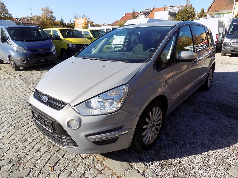 Ford S-MAX 2,0 TDCI 103 KW VÝHŘEV, TAŽNÉ - fotka 1 z 38