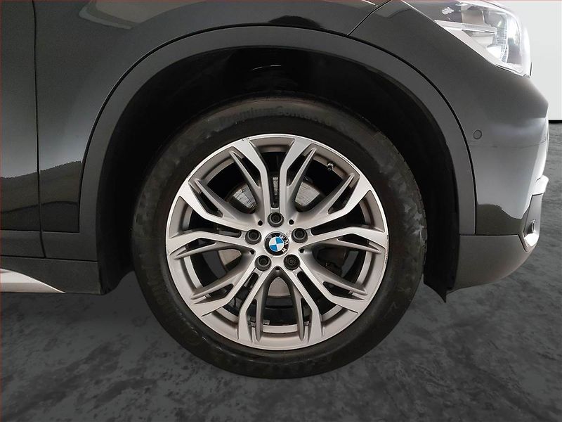 BMW X1 (2016) Premium sDrive18d, Automat - fotka 15 z 17