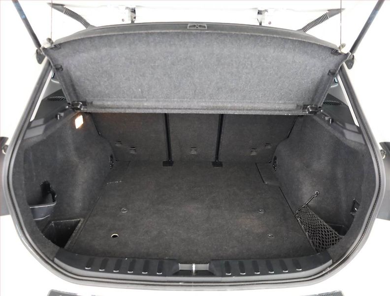 BMW X1 (2013) xDrive18d, 4X4, Automat, Navi - fotka 17 z 18
