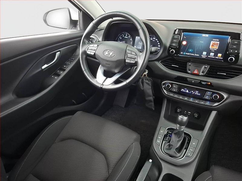 Hyundai i30 (2019) 1.4 T-GDI, Automat, Navi - fotka 7 z 21