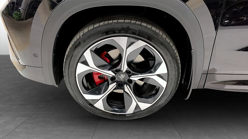 Škoda Kodiaq RS 7 míst 360 HuD Canton Taž - fotka 8 z 18