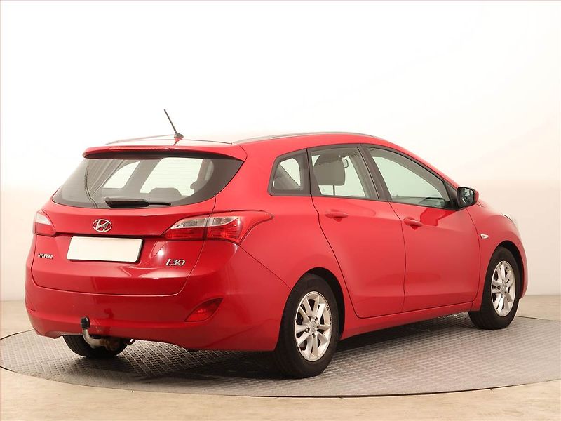 Hyundai i30 (2014) 1.6 MPI, Serv.kniha, Tempomat - fotka 5 z 14