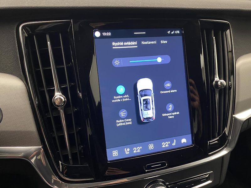 Volvo V90 T6 AWD RECHARGE DARK PLUS - fotka 43 z 58