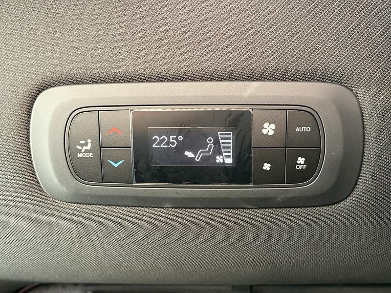 Chrysler Pacifica (2023) Touring L AWD S paket + LPG - fotka 26 z 30