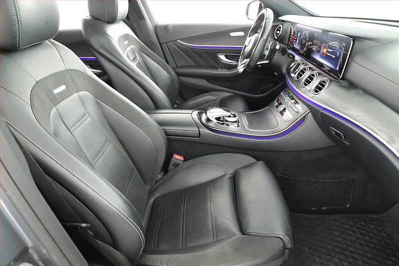 Mercedes-Benz Třídy E (2018) E 53 AMG 4MATIC+ - fotka 7 z 20