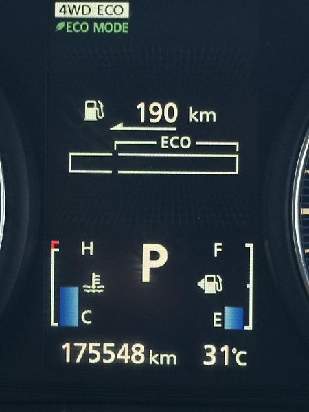 Mitsubishi Outlander (2015) 2.2D 4x4, AUTOMAT, serviska - fotka 11 z 13