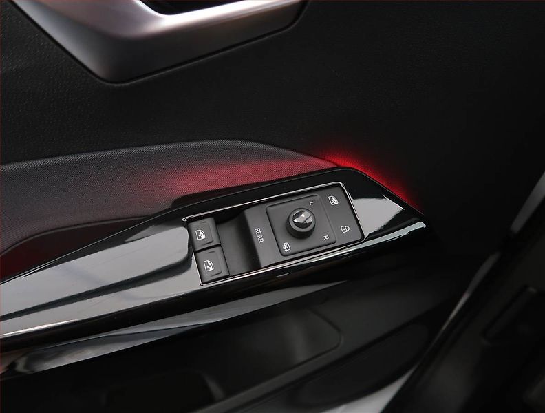 Volkswagen ID.3 (2022) Pro Perf. (62 kWh), SoH 90% - fotka 25 z 28