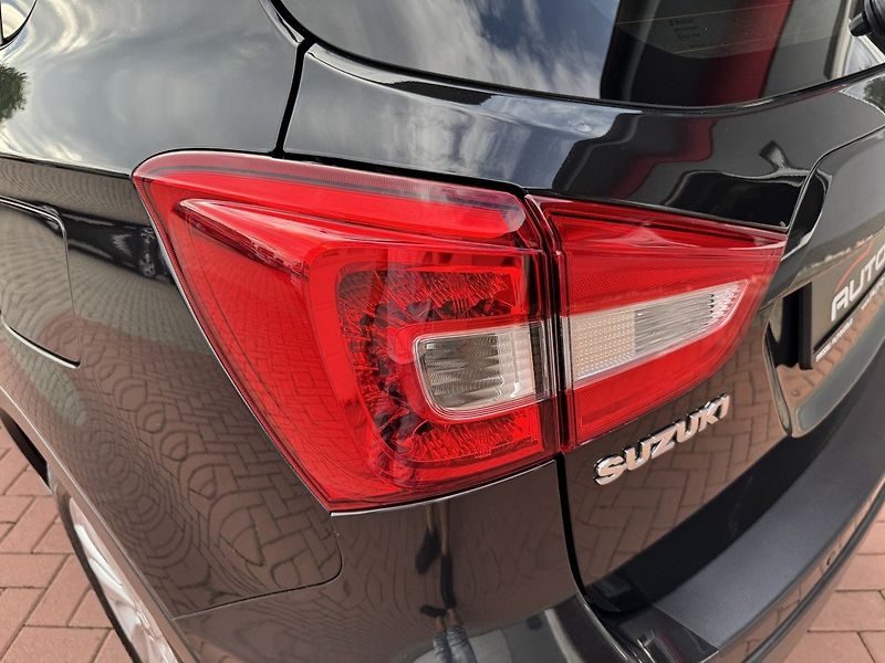 Suzuki SX4 S-Cross (2017) 1.4i BoosterJet LED Kamera - fotka 42 z 49
