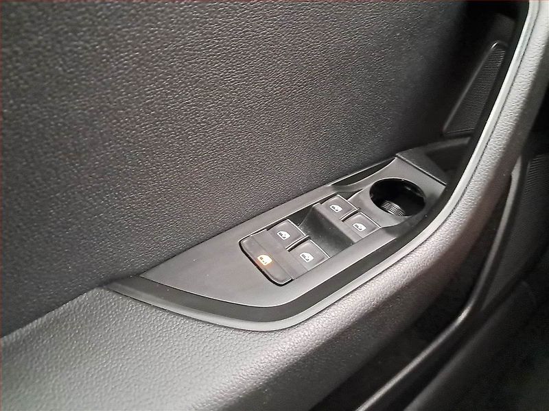 Škoda Superb (2016) Laurin&Klement 2.0 TDI 4x4 - fotka 16 z 18