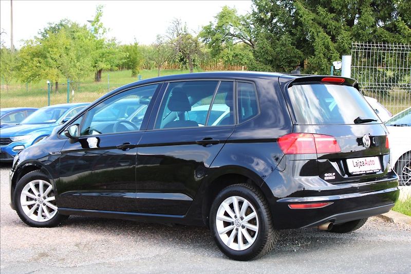 Volkswagen Golf Sportsvan 1,2 TSi 81kW LOUNGE, kamera - fotka 10 z 33