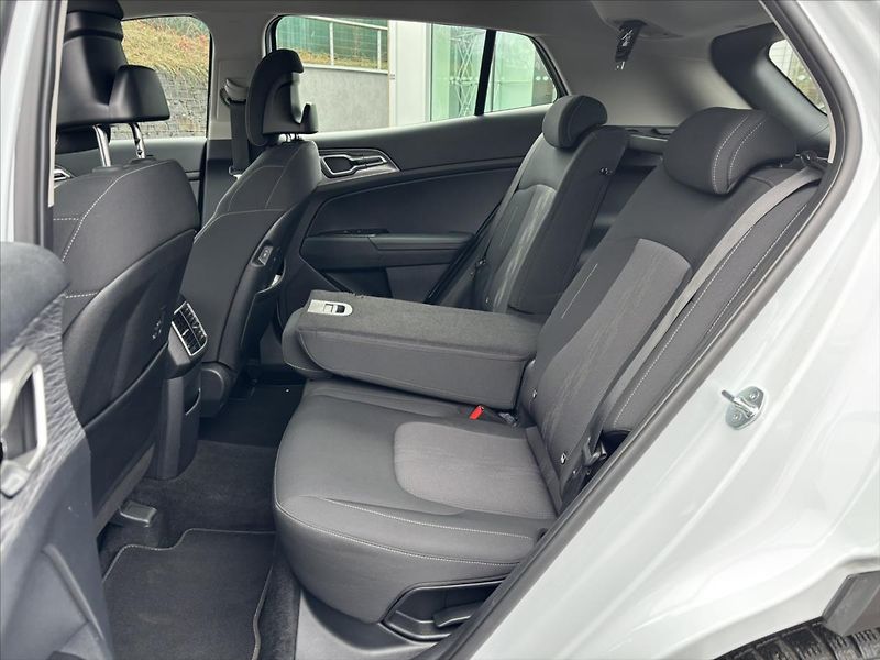 Kia Sportage 1,6 TGDI AT Exclusive ZÁRUKA - fotka 13 z 46