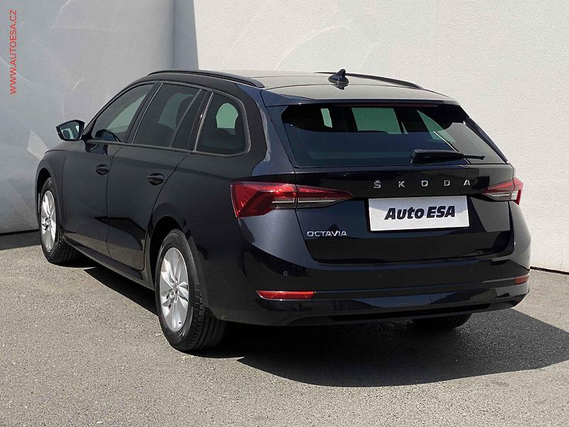 Škoda Octavia (2022) 2.0 TDi, Ambition, Webasto - fotka 6 z 22