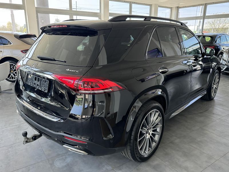 Mercedes-Benz GLE (2023) 580 4MATIC AMG PANORAMA VZDUCH - fotka 7 z 46