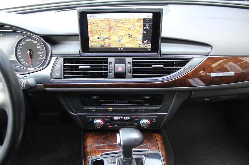 Audi A6 Allroad Quattro  - fotka 5 z 26