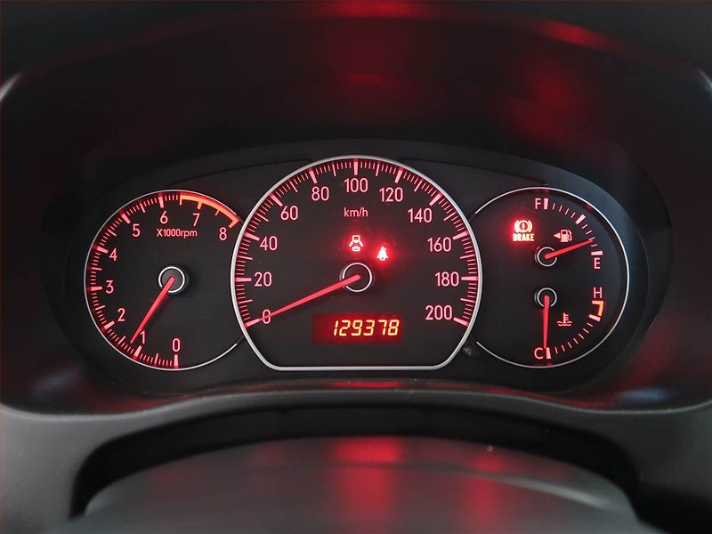 Suzuki SX4 (2007) 1.6 VVT, 4X4 - fotka 11 z 15