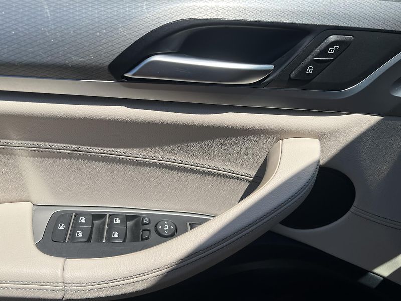 BMW X3 (2018) - fotka 13 z 41