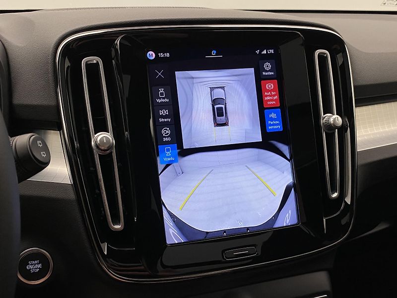 Volvo XC40 (2026) B3 AUT DARK ULTRA  - fotka 62 z 63